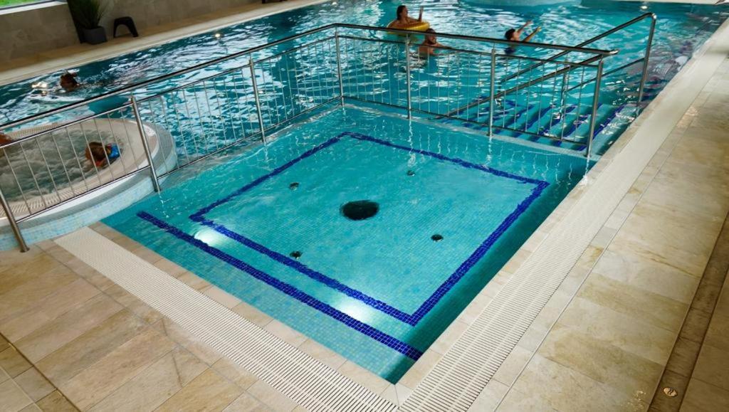 Apartament Rewal Klifowa Morska 3 Z Basenem エクステリア 写真