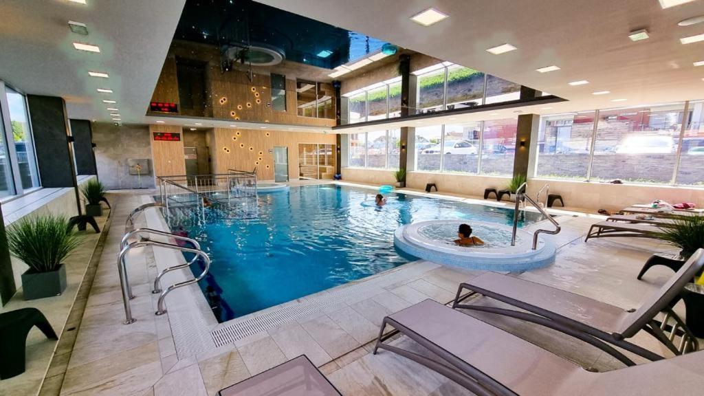 Apartament Rewal Klifowa Morska 3 Z Basenem エクステリア 写真